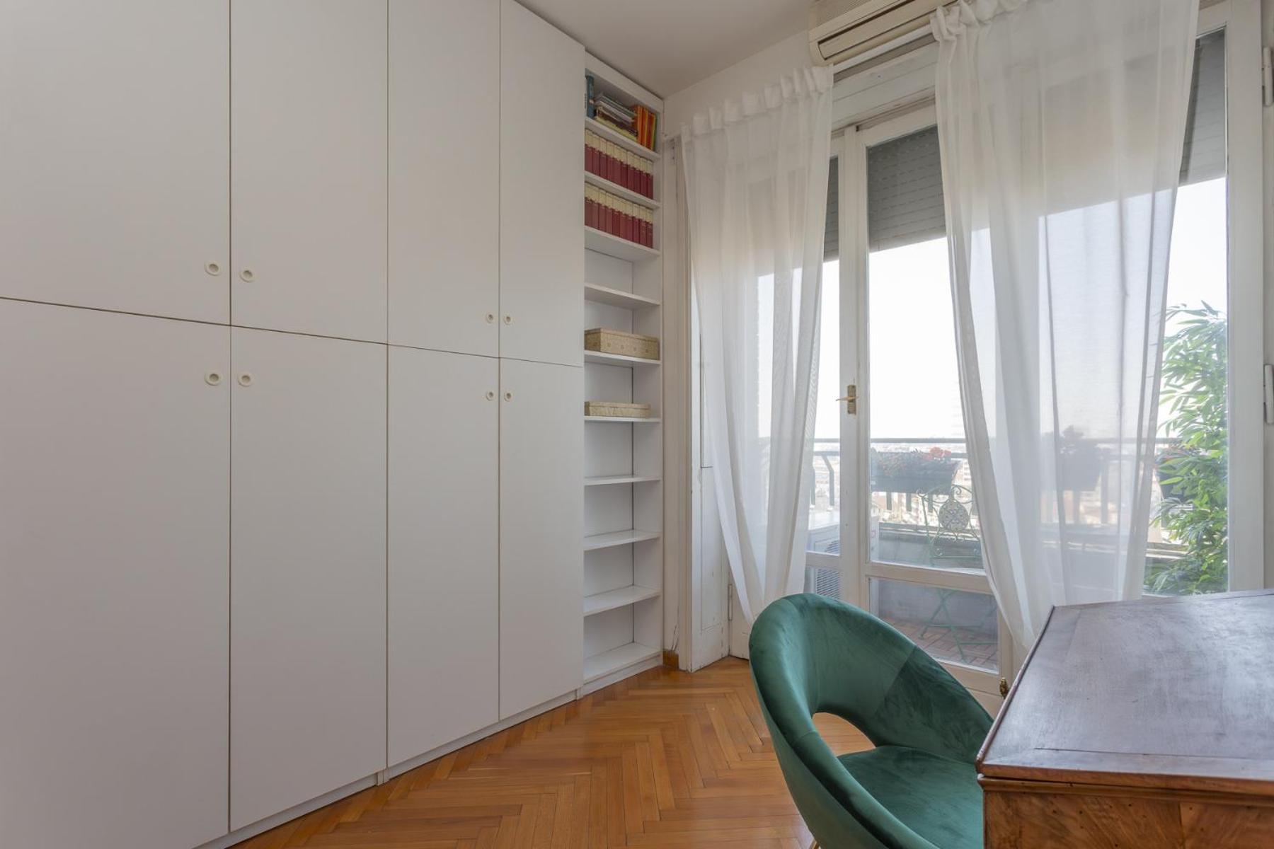 Skyline View Biancamano 1 Bdr With Balcony By Rentopolis Milan Extérieur photo