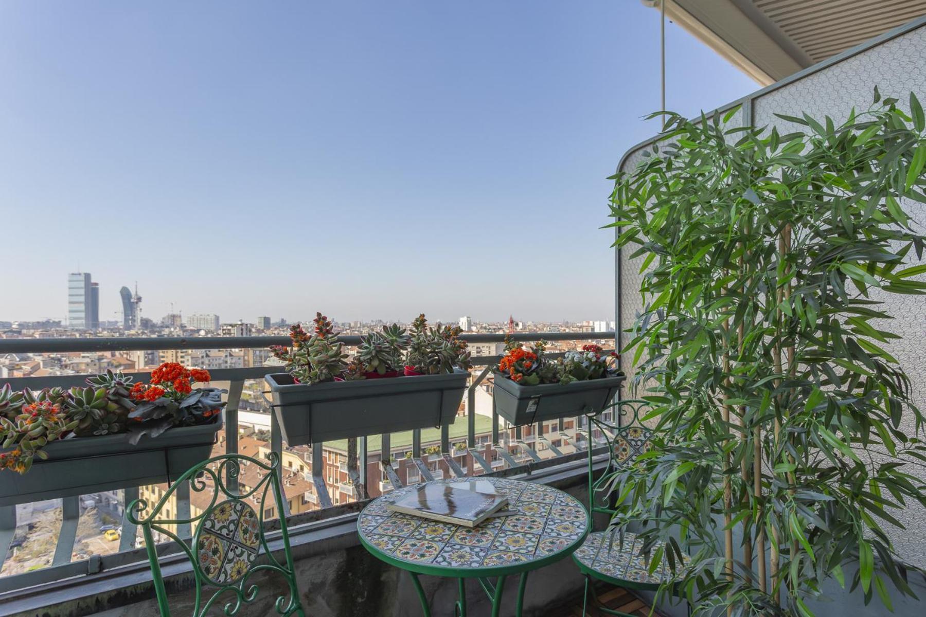Skyline View Biancamano 1 Bdr With Balcony By Rentopolis Milan Extérieur photo